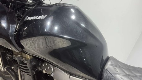 Kawasaki Z ZR750 2005 ONLY 20K NEW MOT SERVICED COMMUTER BIKE 750CC 7