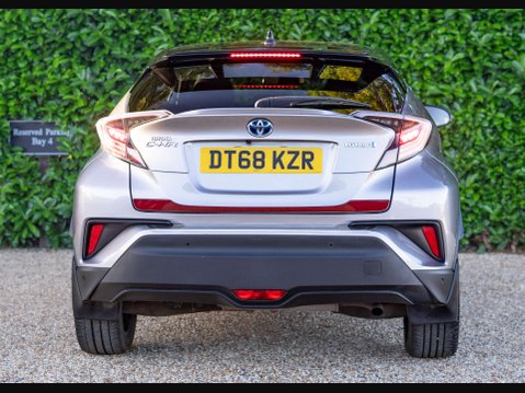 Toyota C-HR 1.8 C-HR-Dynamic HEV CVT 5dr 7