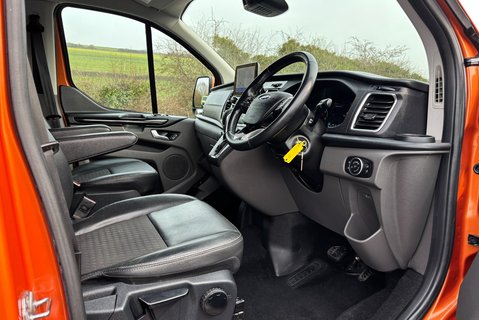 Ford Transit Custom 320 L1 Sport 185 ps DCIV Automatic 18