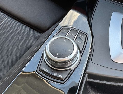 BMW 3 Series 1.5 318i Sport Auto 4dr 31