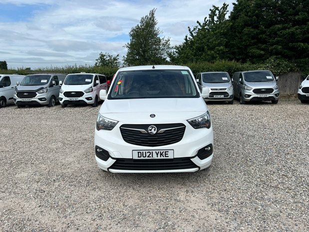 Vauxhall Combo SWB L1H1 Low Roof Sportive Air Con Sensors EURO 6 NO VAT 3