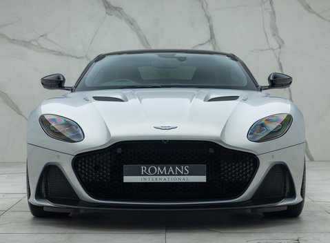 Aston Martin DBS Superleggera 7