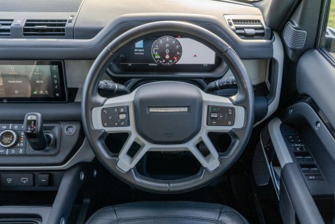 Land Rover Defender P400e XS Edition PHEV 13