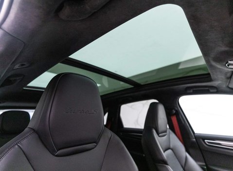 Porsche Cayenne TURBO S 8