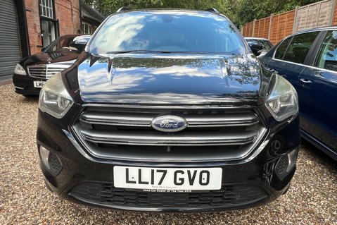 Ford Kuga ST-LINE TDCI - 8 SERVICES - AWAITING PREPARATION 9