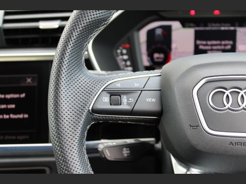 Audi Q3 TFSI S LINE BLACK EDITION 16