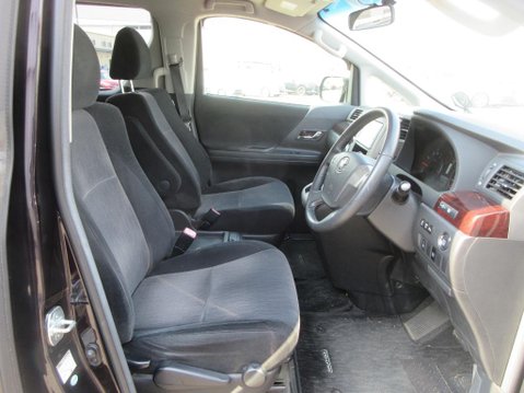 Toyota Vellfire 2.4 Z + 7 Seats 10