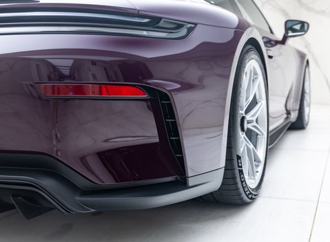 Porsche 911 GT3 TOURING (992.2) 45