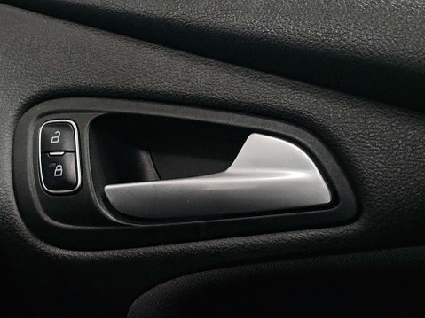 Ford Focus 1.0 Titanium 5dr 62