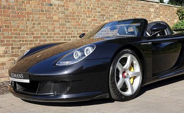 Porsche Carrera GT 11