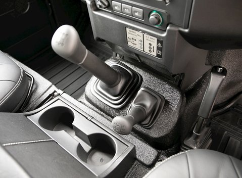 Land Rover Defender 90 TD XS Station Wagon 20