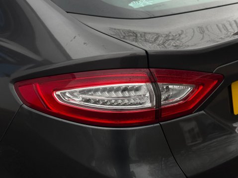 Ford Mondeo 2.0 TDCi Zetec Euro 6 (s/s) 5dr 36