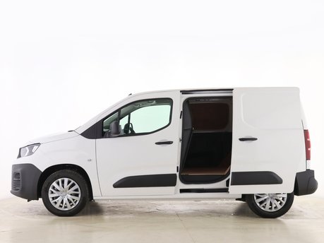 Peugeot Partner Standard 1000 1.5 BlueHDi 100 Professional Premium Van 3
