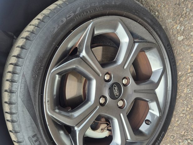 Ford Ecosport ST-LINE 11