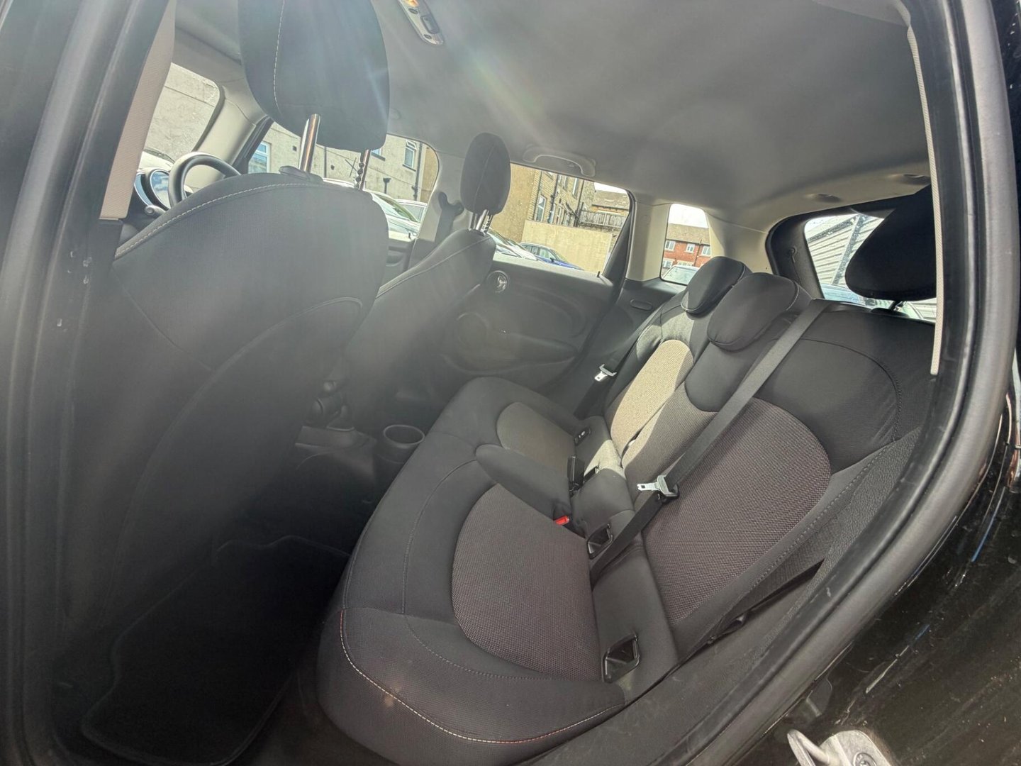 2020 MINI Hatch — image 8
