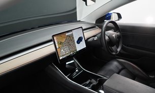 Tesla Model 3 LONG RANGE AWD c350 mile range! Tesla fitted upgraded 82kWh Battery 1 Owner 13