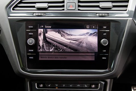 Volkswagen Tiguan R-LINE TECH TDI 4MOTION DSG 29