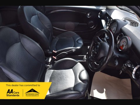Mini Clubman 1.6 Cooper Clubman 5dr 33