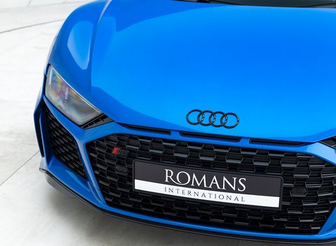 Audi R8 V10 Performance Carbon Black 19
