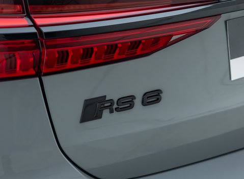 Audi RS6 AVANT PERFORMANCE CARBON VORSPRUNG 39