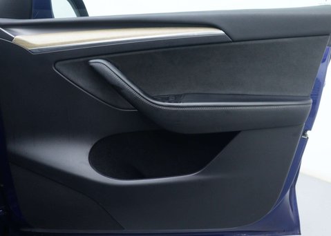 Tesla Model Y (Dual Motor) Long Range SUV 5dr Electric Auto 4WDE (384 bhp) 40