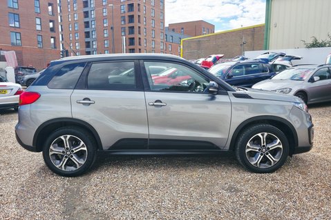 Suzuki Vitara SZ5 RUGGED.. 7 SERVICES.. SAT NAV..ELECTRIC OPENING SUNROOF..AIR CON.. 12