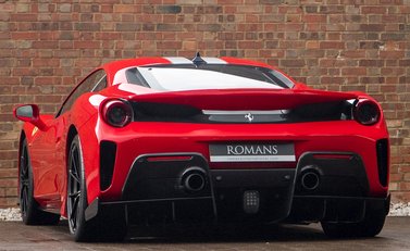 Ferrari 488 Pista 3