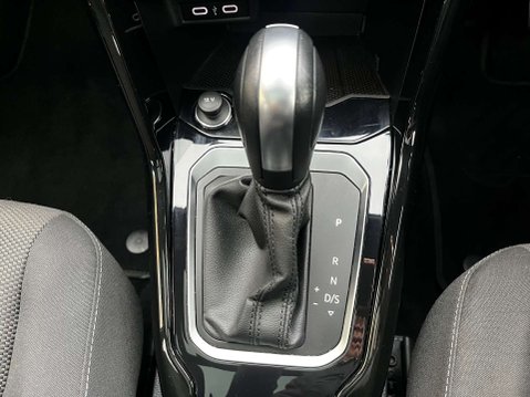 Volkswagen T-Roc 2.0 T-Roc Black Edition TDI Evo Semi-Auto 5dr 39
