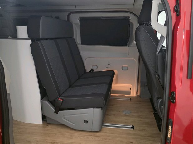 Ford Transit Custom Nugget L1 Titanium Auto *new* 18