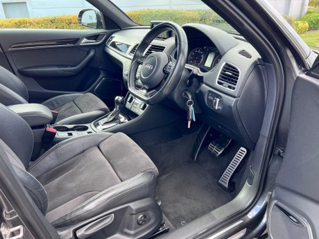 Audi Q3 1.4 TFSI CoD Black Edition S Tronic Euro 6 (s/s) 5dr 17