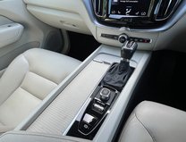Volvo XC60 2.0 T4 Edition SUV 5dr Petrol Auto Euro 6 (s/s) (190 ps) 26