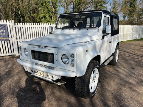 Land Rover Defender 90 TD 6
