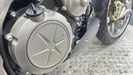 Aprilia Shiver GT 2011 ONLY 20K 1 OWNER NEW MOT VERY CLEAN SUPERMOTO 750CC 20