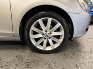 Volkswagen Golf 1.6 TDI BlueMotion Tech SE Cabriolet Euro 5 (s/s) 2dr 22