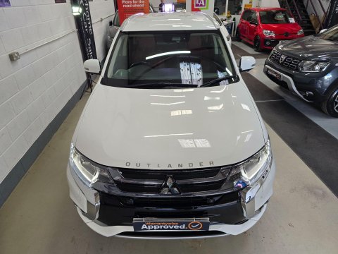 Mitsubishi Outlander 2.0h 12kWh 5hs CVT 4WD Euro 6 (s/s) 5dr 14