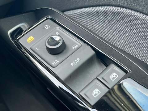 Volkswagen ID.3 Pro Performance 58kWh Life Auto 5dr 31