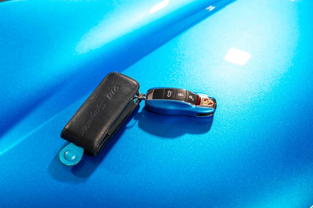 Porsche 918 Spyder NOW SOLD. SIMILAR REQUIRED. PLEASE CALL 01903 254800. 4