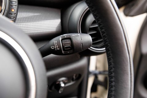 Mini Convertible COOPER 17