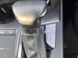 Lexus Ux 2.0 UX 250h 4x2 CVT 5dr 64