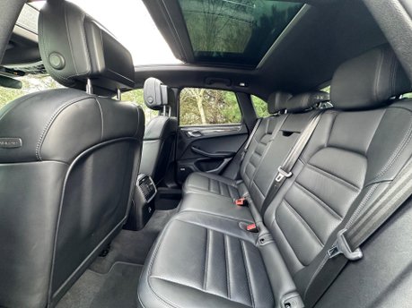 Porsche Macan 3.0T V6 S PDK 4WD Euro 6 (s/s) 5dr 