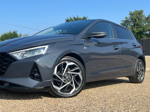 Hyundai i20 T-GDI PREMIUM MHEV 17