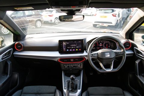 SEAT Arona ECOTSI FR SPORT 3