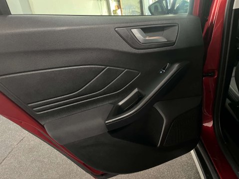 Ford Focus 1.0 Focus Active 5dr 38