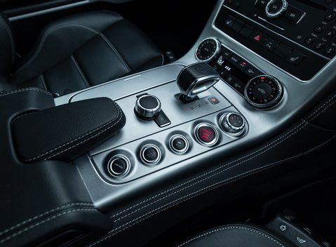 Mercedes-Benz SLS AMG 23