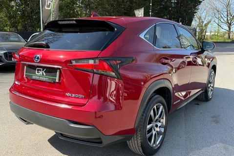 Lexus NX 300H LUXURY - PANORAMIC ROOF -2 OWNERS - 7 LEXUS SERVICES 7