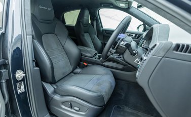 Porsche Cayenne Turbo GT 11