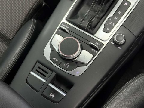 Audi A3 2.0 TDI S line Saloon 4dr Diesel S Tronic quattro Euro 6 (s/s) (184 ps) 33