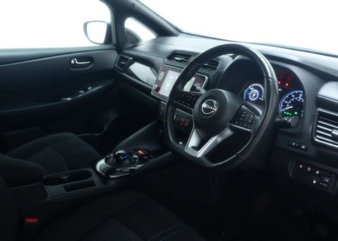 Nissan LEAF Leaf N-Connecta 5dr 35