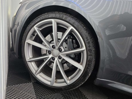 Audi RS4 4.2 FSI V8 Estate 5dr Petrol S Tronic quattro Euro 5 (450 ps) 23