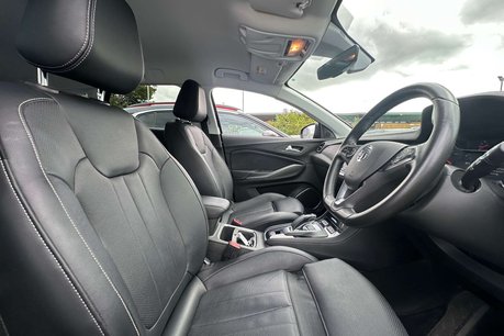Vauxhall Grandland X 1.6 13.2kWh Business Edition Nav Premium SUV 5dr Petrol Plug-in Hybrid Auto 16